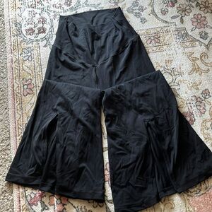 Aerie real me xtra flared leggings